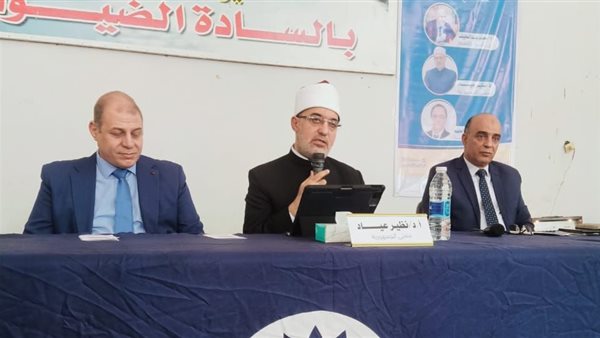 مفتى الجمهورية يحذر من مخاطر الشائعات خلال ندوة بأكاديمية المعلمين