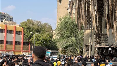 حضور كبير للأهالي .. لقطات من جنازة المطرب إسماعيل الليثي