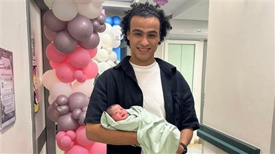 سرطان المخ.. الشاعر مصطفى حدوتة يكشف سبب وفاة رضيعته في ذكراها الأولى