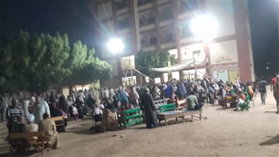 استمرار توافد المواطنين بالرزيقات بحري بالأقصر للإدلاء بأصواتهم في انتخابات مجلس النواب