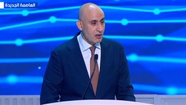 وزير التربية والتعليم يكشف تفاصيل تحديث وتطوير المناهج