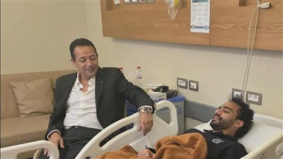 رئيس الإتحاد السكندري يزور ناصر ناصر للإطمئنان علي حالته في المستشفى