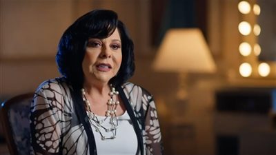 إسعاد يونس تؤكد اعتزال عادل إمام: يرفض الظهور على الشاشة