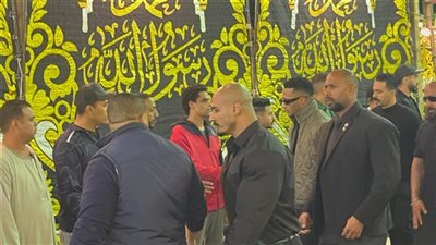 محمد رمضان ومصطفى كامل.. أبرز حضور عزاء المطرب إسماعيل الليثي