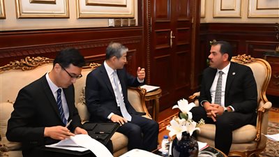 أمين عام مجلس الشيوخ يستقبل السفير الصيني لبحث تعزيز التعاون البرلماني بين مصر وبكين