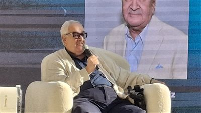 حققت نجاحات كبيرة مع عادل إمام وكريم عبد العزيز عايز يعيد تقديم انتخبوا الدكتور سليمان