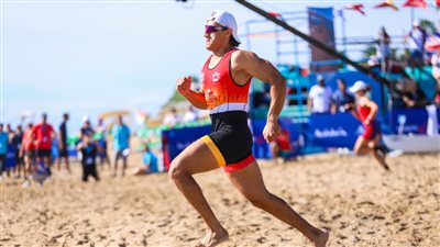 فخور بتحقيق أول ميدالية في تاريخ التجديف الشاطئي