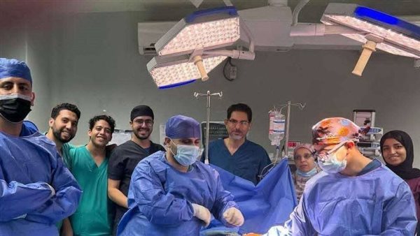 فريق طبي بجامعة المنوفية ينجح في استخراج مسمار حاد من أمعاء طفلة 7 سنوات