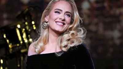 بتوقيع توم فورد.. النجمة البريطانية أديل تخوض أولى تجاربها التمثيلية