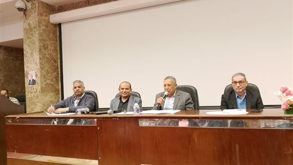تعليم البحيرة يعقد اجتماع لتفعيل البرمجة والذكاء الاصطناعي بمدارس المحافظة