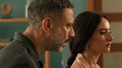 مسلسل ورد وشوكولاته الحلقة 6.. زينة تفضح زواجها من محمد فراج وتدمر حياته