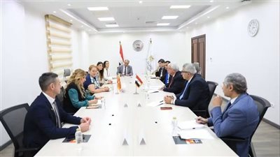 وزير التعليم العالي يبحث تعزيز التعاون الأكاديمي والعلمي مع وزيرة التعليم والعلوم وسفيرة مقدونيا الشمالية بالقاهرة