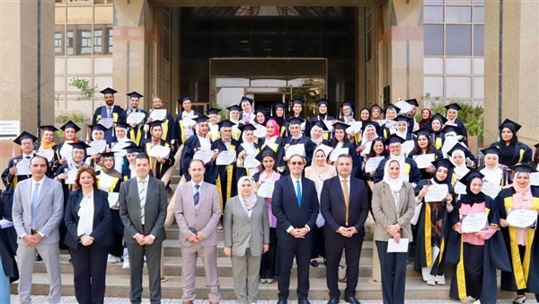 جهود صندوق مكافحة الإدمان.. تخريج 100 طالب من دبلوم خفض الطلب على المخدرات بجامعة القاهرة