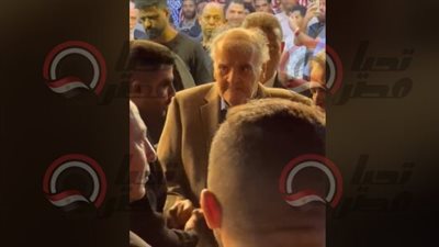 ممدوح عباس رئيس نادي الزمالك السابق يشارك في عزاء الراحل محمد صبري