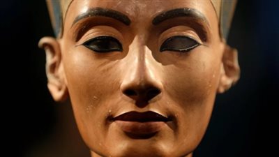 عين نفرتيتي المفقودة.. أسرار التمثال النصفي الأكثر شهرة في مصر القديمة
