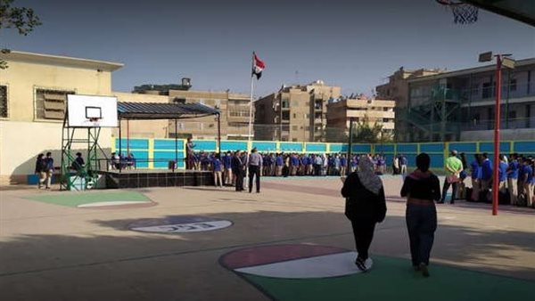 عاجل| «حادث زحليقة هوائية».. أول رد من التعليم على دخول تلميذة بغيبوبة