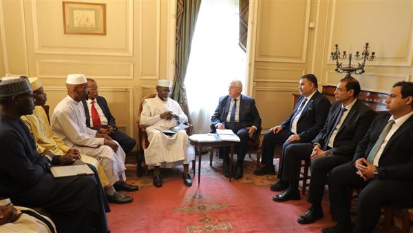 وزير التعليم العالي يبحث مع نظيره التشادي سبل تعزيز التعاون بين البلدين