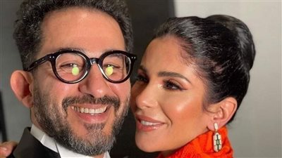 في عيد ميلادهما.. تطور شكل الخلاف بين أحمد حلمي ومنى زكي بعد الزواج