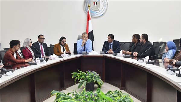 نائب وزير التعليم العالي يلتقي فرق برنامج GEN Z المؤهلة لمرحلة التأسيس والاستثمار