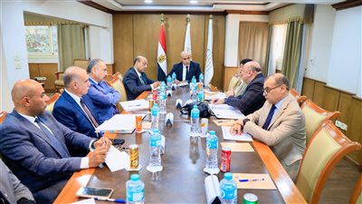 قرارات جديدة لدعم المدارس.. وزير التعليم يوافق على تعيينات وتجهيزات وبنية تحتية في اجتماع صندوق التمويل