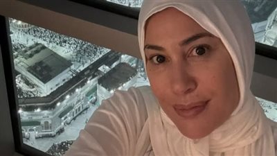 الحمدلله.. هند صبري تؤدي مناسك العمرة بمناسبة عيد ميلادها