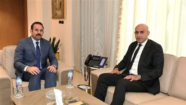 وزير التعليم ورئيس «مستقبل مصر» يبحثان آليات تنفيذ برامج دمج الطلاب بسوق العمل