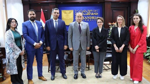 رئيس جامعة الإسكندرية يستقبل وفد شركة “روس أتوم” لبحث آفاق التعاون