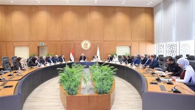 وزير التعليم العالي يرأس اجتماعًا تنسيقيًا موسعًا لأفرع الجامعات الأجنبية بالعاصمة الإدارية