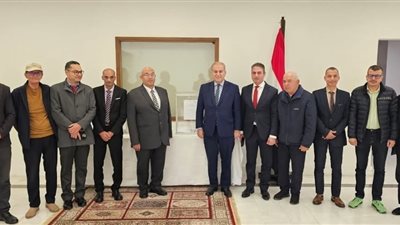 سفير مصر بالمغرب يستقبل أبناء الجالية المشاركين فى الانتخابات البرلمانية