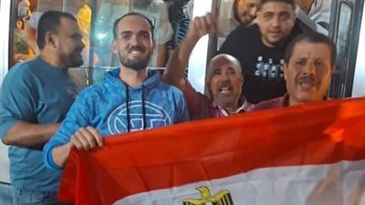 استمرار توافد أبناء الجالية المصرية على سفارة مصر بلبنان في اليوم الثاني للتصويت بانتخابات مجلس النواب