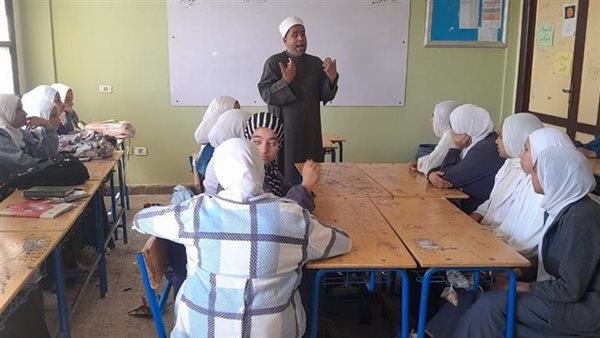 «صحح مفاهيمك».. أوقاف الفيوم تنظّم ندوة حول “حق الجار في الإسلام” بالمدارس