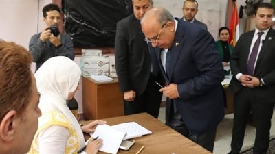 وزير الكهرباء يدلي بصوته في انتخابات مجلس النواب 2025 بمدينة نصر