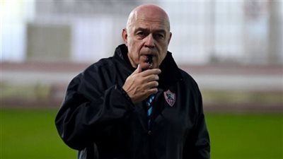أزمة جديدة تضرب الزمالك.. جروس يشعل شرارة إيقاف القيد وفيفا يلوّح بالعقوبات