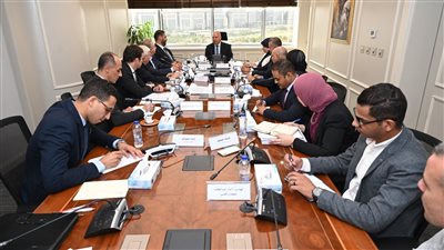 وزير الصناعة والنقل يعقد لقاءً مع الشركات الإيطالية لتصنيع المضخات والمحركات الكهربائية