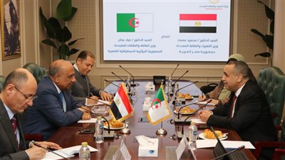 برامج مشتركة لتطوير استخدامات الطاقات المتجددة وكفاءة الطاقة وتبادل الخبرات