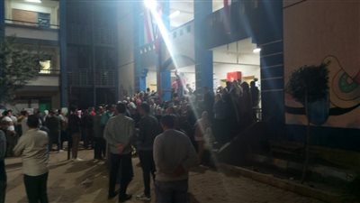 إقبال كثيف أمام لجنة الشهيد محمد عبدالحميد فؤاد الدائرة الاولي بكفر الشيخ