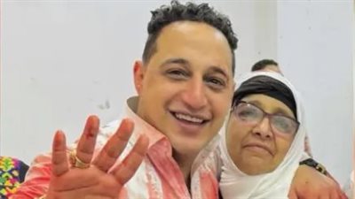 بعد تعرضها لوعكة مفاجئة.. رضا البحراوي يكشف تفاصيل الحالة الصحية لوالدته