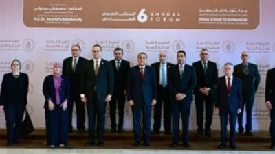 رئيس الوزراء يكرم عددًا من رموز عمل الرعاية الصحية بالملتقى السنوي السادس للهيئة