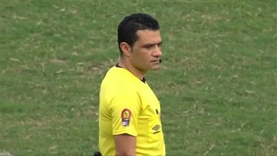 الحكام الأجانب يستنزفون الميزانية دون تطوير حقيقي