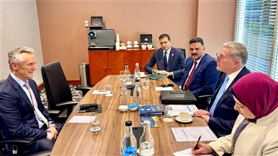 وزير البترول والثروة المعدنية يعقد لقاءً مع شركة أرجوناوت لتعزيز التعاون الاستثماري في قطاع التعدين