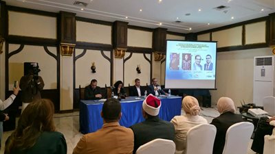 عرض “مال قارون” ونقاش حول توظيف الفن في العمل الأهلي بمهرجان الفيوم