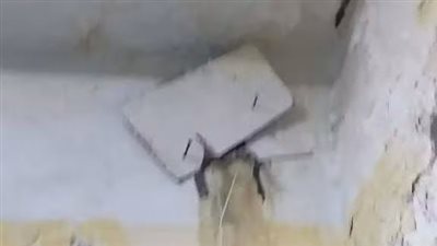 حياة ولادنا مهددة بتسرب المياه والصعق الكهربائي