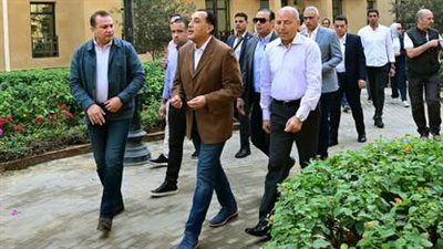 نسب التنفيذ 98% .. رئيس الوزراء يتفقد مشروع “روضة السيدة-2” بمنطقة الطيبي بالسيدة زينب