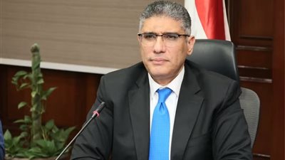 استبدال مركبات التوك توك بالسيارة الحضارية “كيوت” اختياريًا وليس إجباريًا