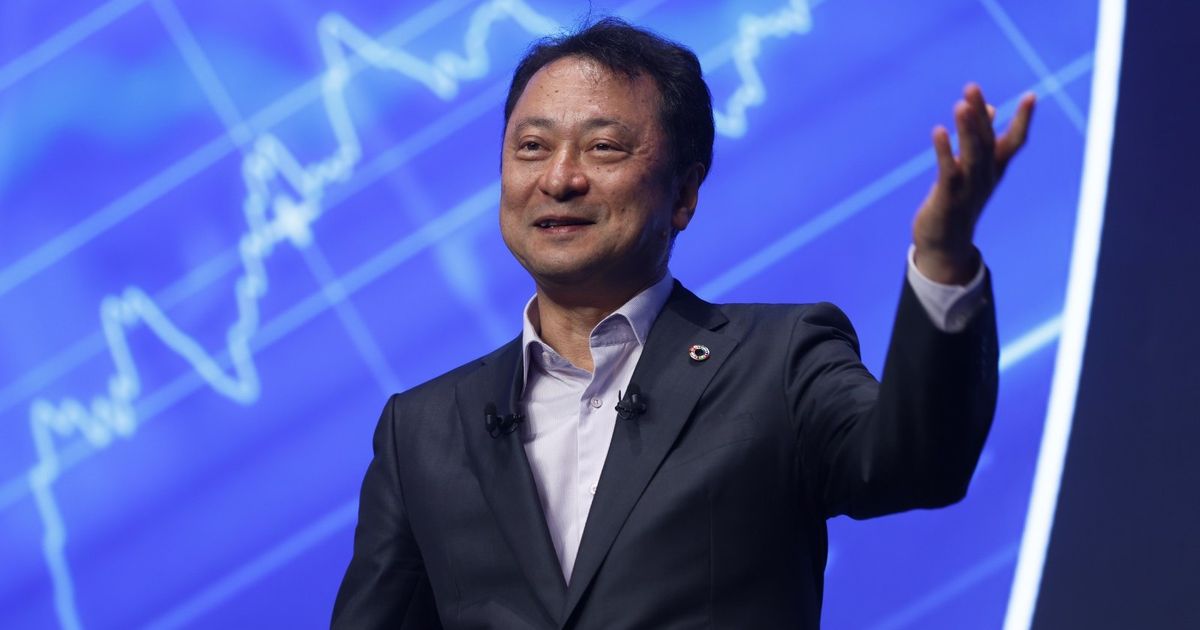 سوفت بنك وأوبن إيه آي تسعيان للربح من الذكاء الاصطناعي باليابان