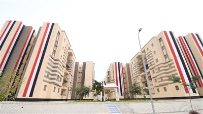 وزير الإسكان يسلم عقود وحدات «سكن لكل المصريين» بالإعلان 14 بحدائق أكتوبر