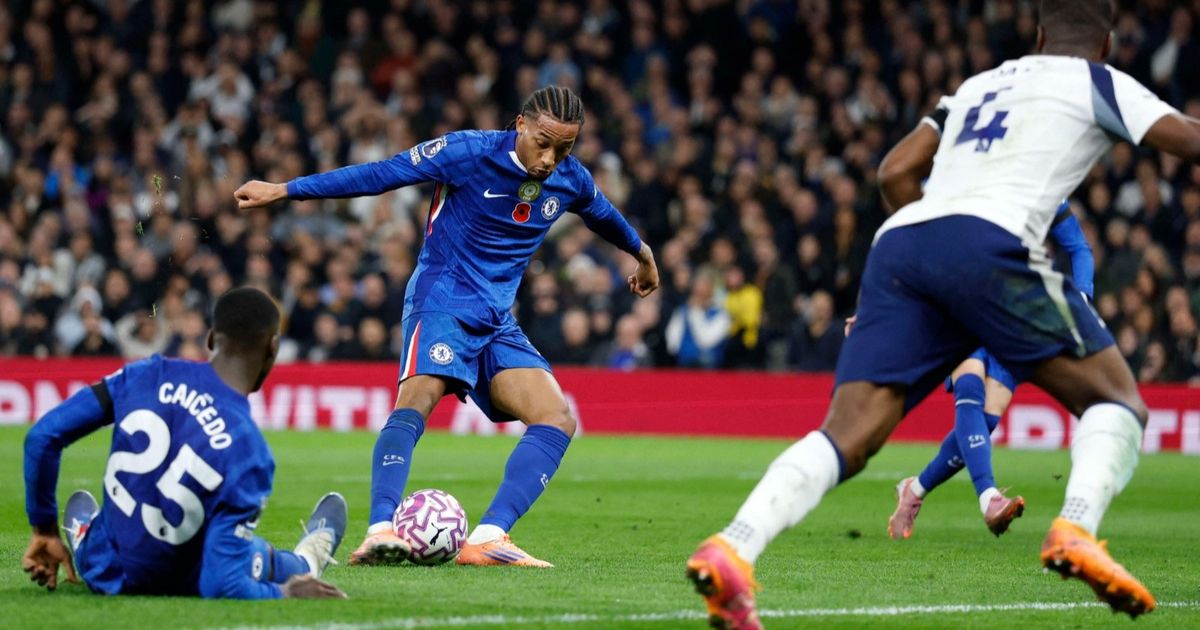 تشيلسي يتجاوز أحزانه بهزيمة توتنهام.. ويعود للمربع الذهبي