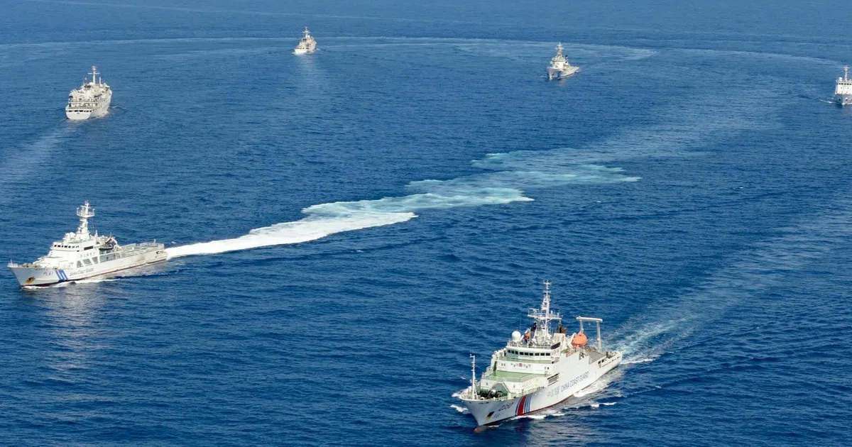 خفر السواحل الصيني يبحر عبر جزر تديرها اليابان