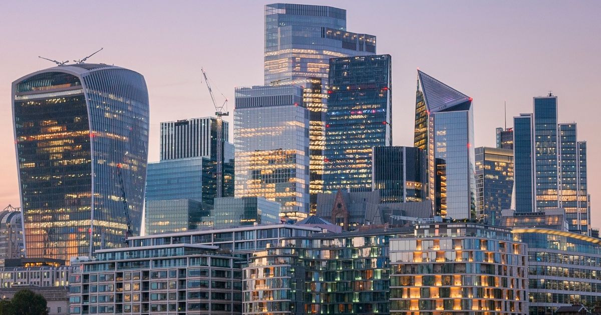 أبوظبي تستثمر 20 مليار جنيه إسترليني في المملكة المتحدة