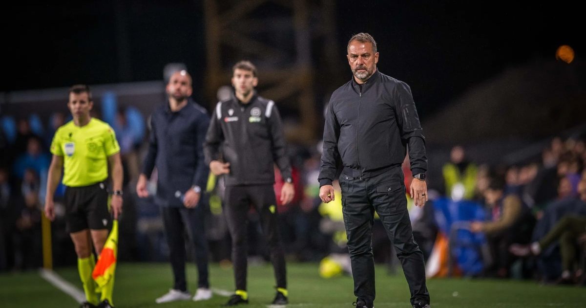 هانزي فليك: هناك ضجيج حول أسلوبي ولا ننشغل بريال مدريد